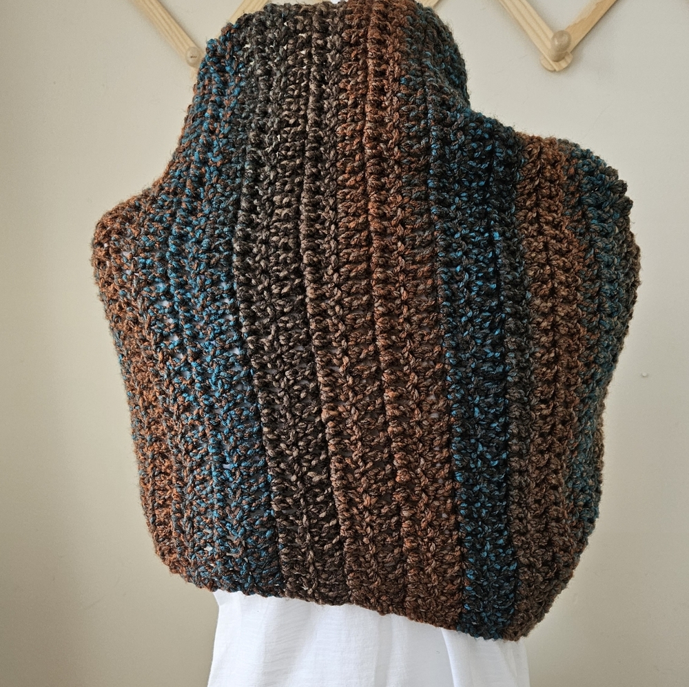 Keyhole Scarf....New - Picture 2 of 3
